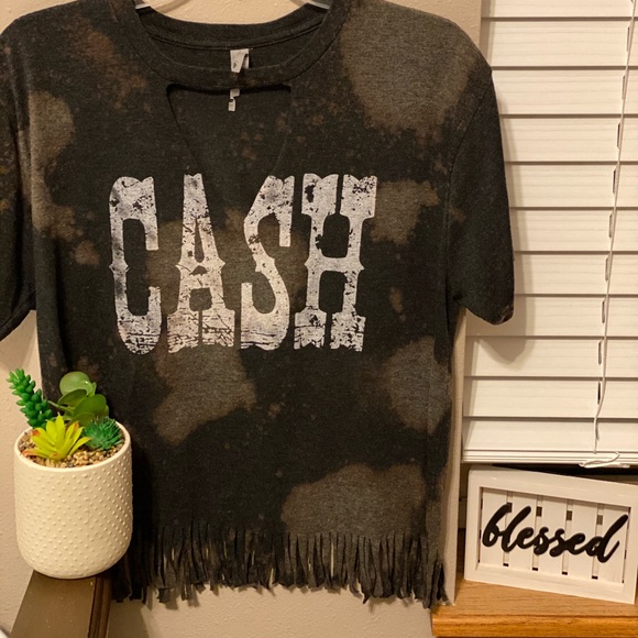 Johnny Cash Distressed Tee! - Picture 2 of 5